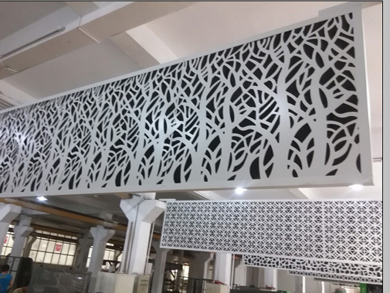 雕花鋁單板為什么會(huì)脫漆?